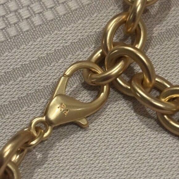 NWOT $155 Roxanne Assoulin The Puffy Heart Necklace in Gold - Picture 9 of 13